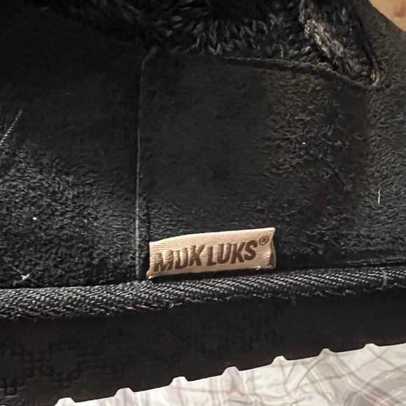 Women’s fuzzy boots - Picture 4 of 4